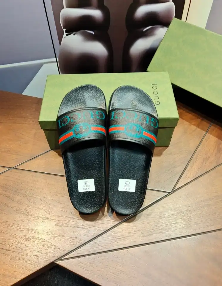 hype Gucci Slippers