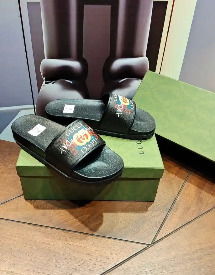 hype Gucci Slippers