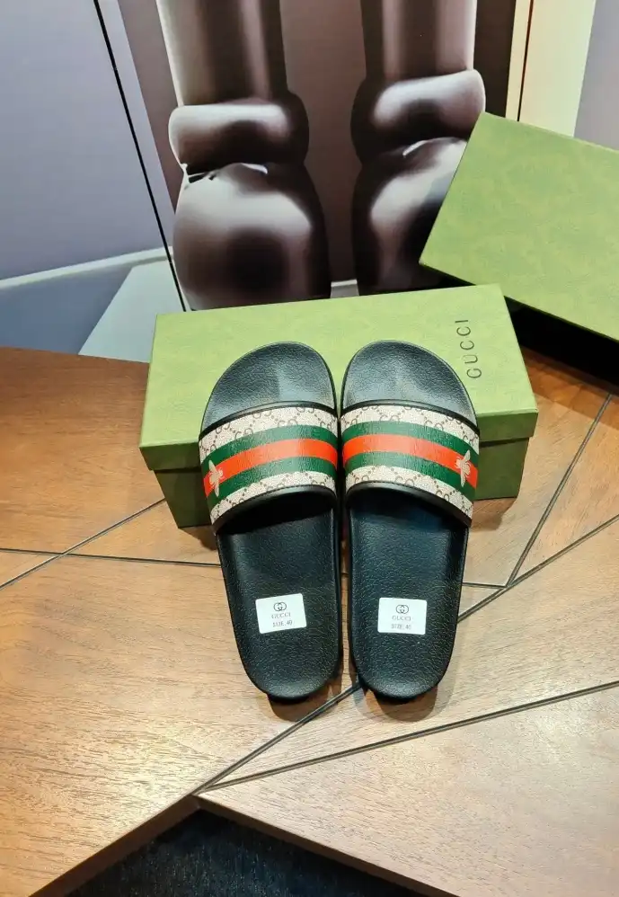 hype Gucci Slippers