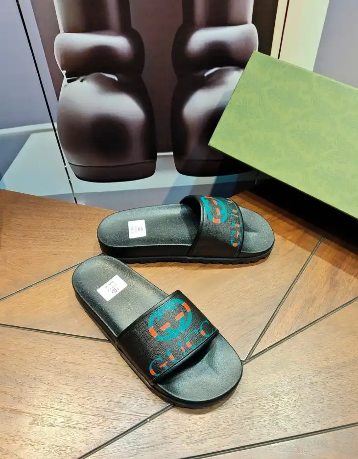 hype Gucci Slippers