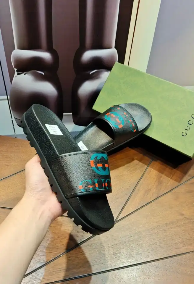 hype Gucci Slippers