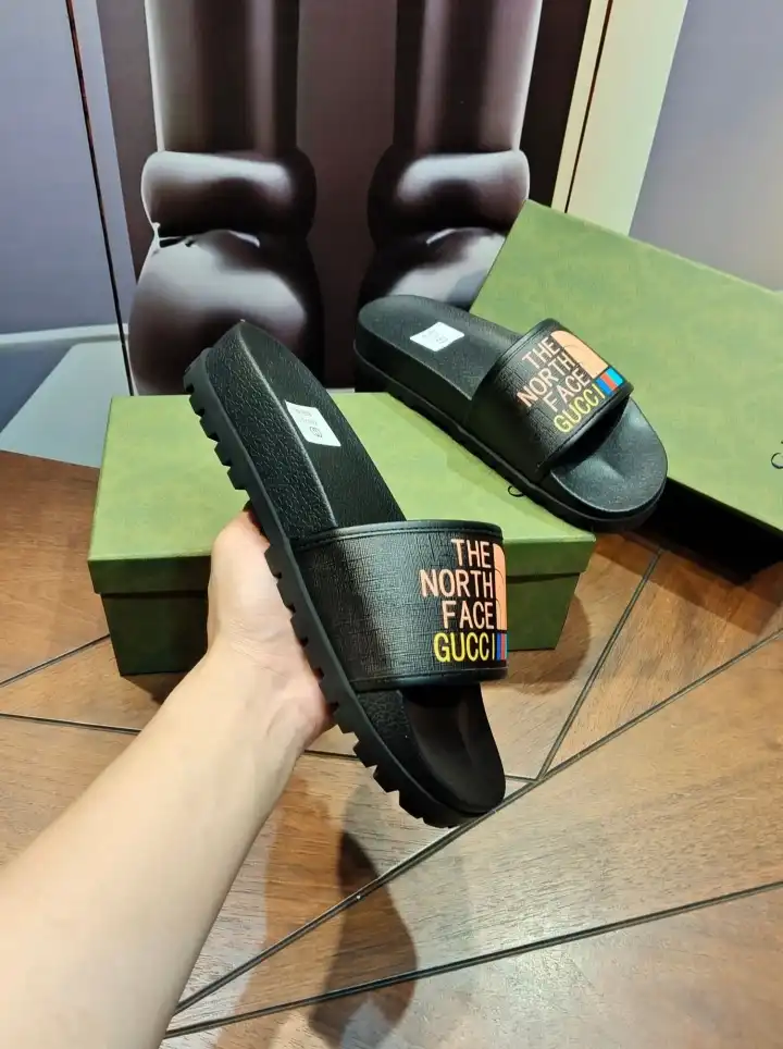 hype Gucci Slippers