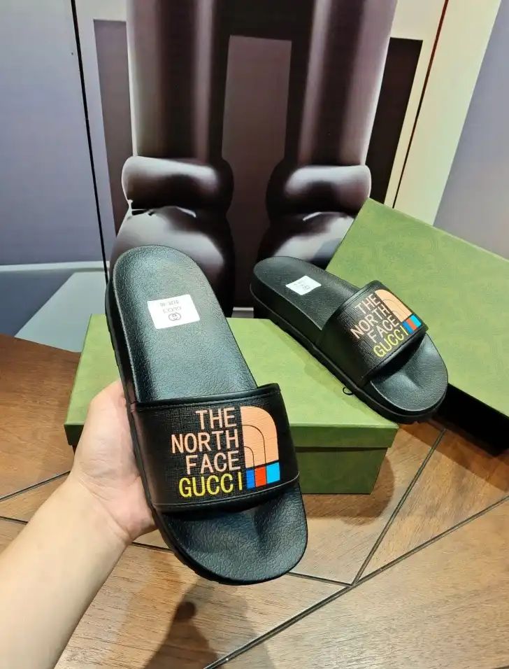 hype Gucci Slippers