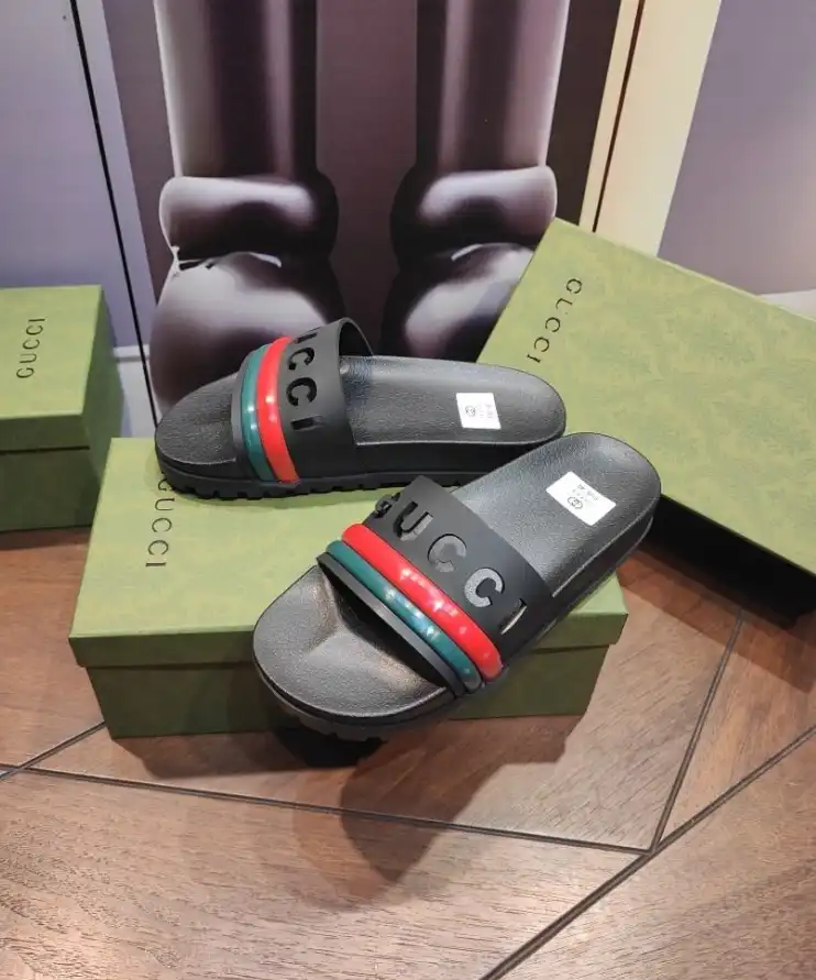 hype Gucci Slippers