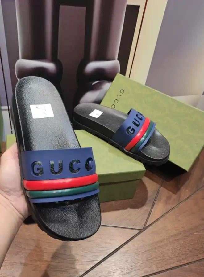 hype Gucci Slippers