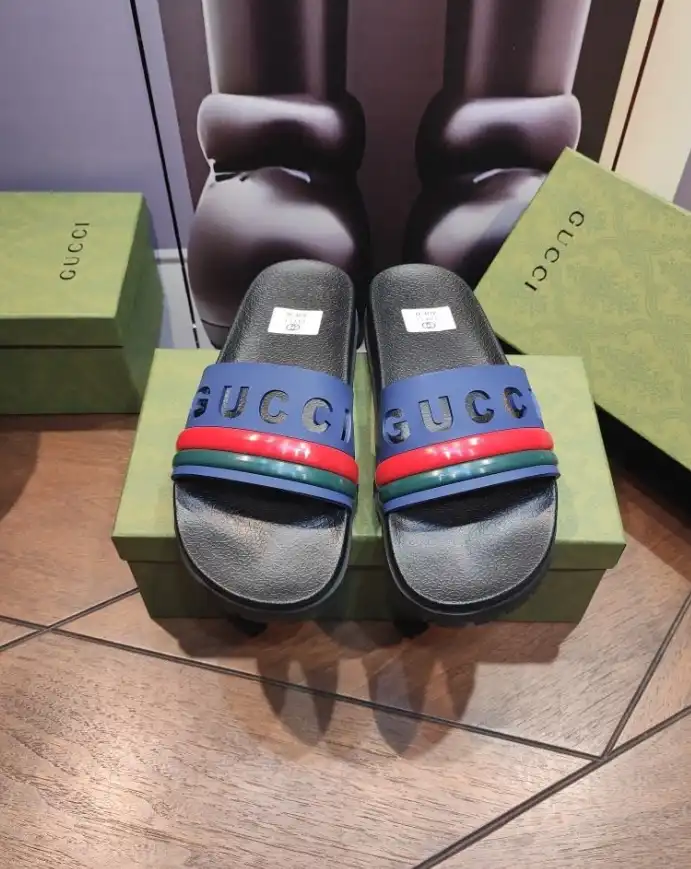 hype Gucci Slippers