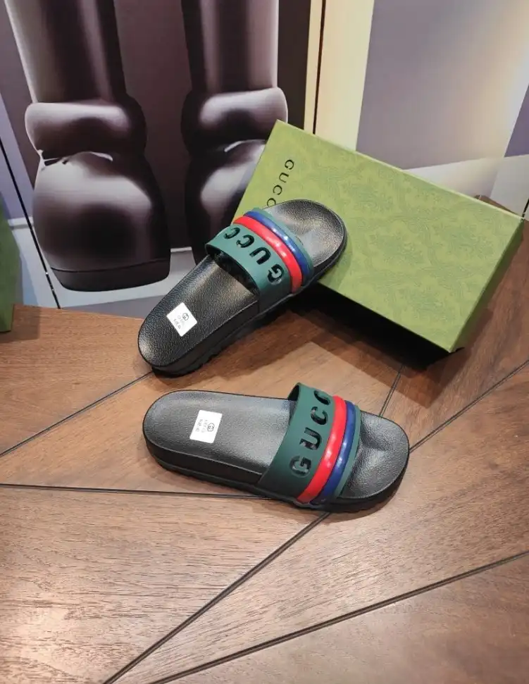 hype Gucci Slippers