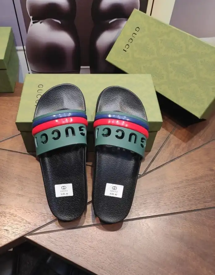 hype Gucci Slippers