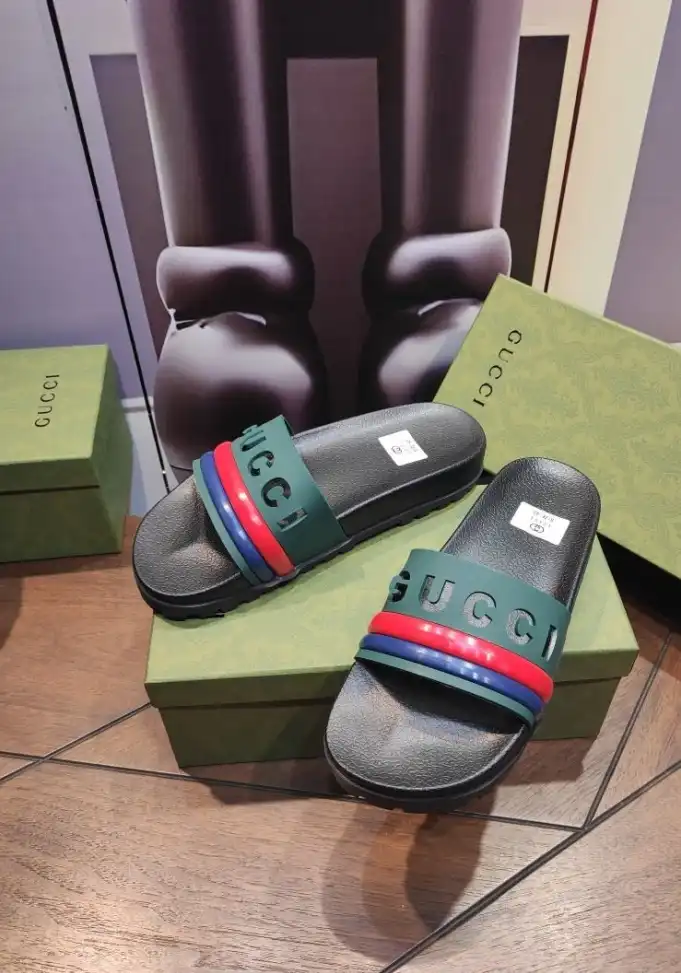 hype Gucci Slippers