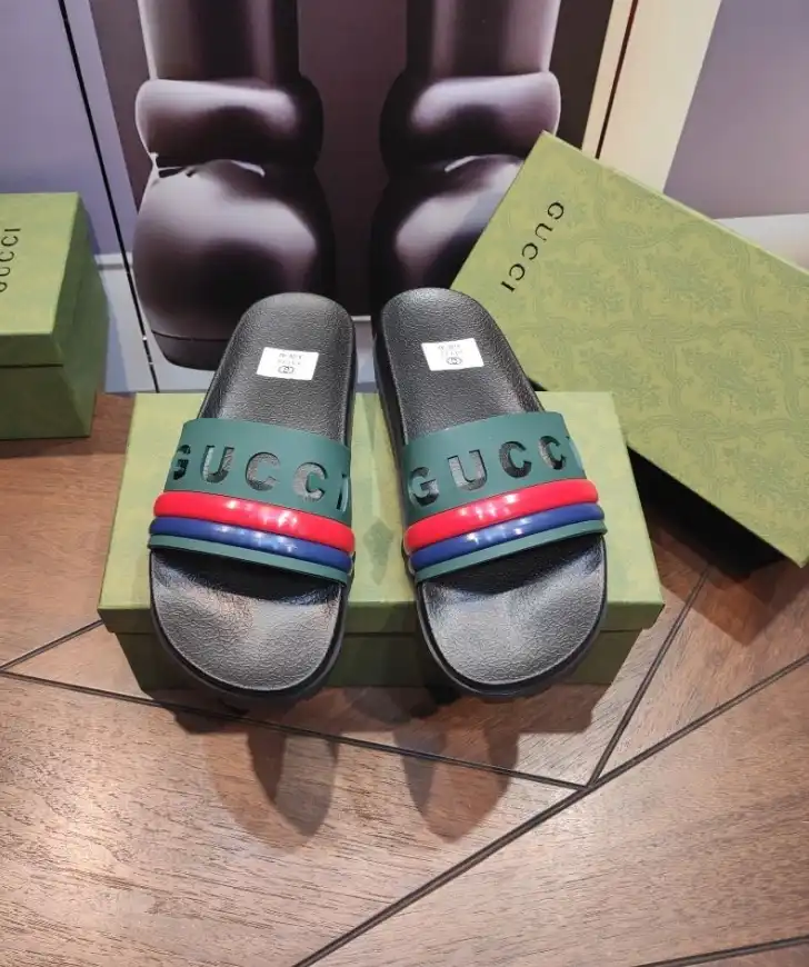 hype Gucci Slippers