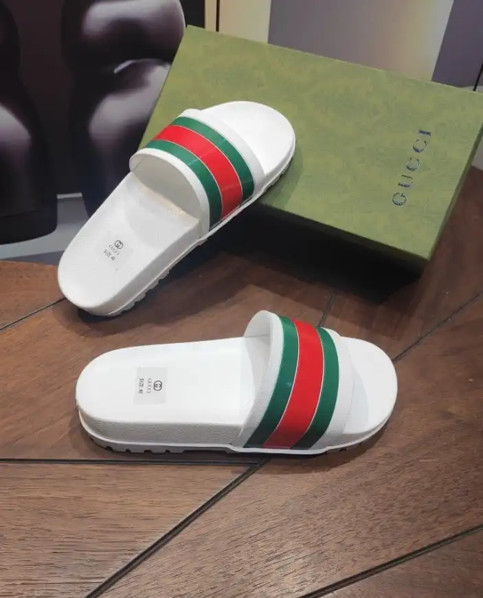 hype Gucci Slippers