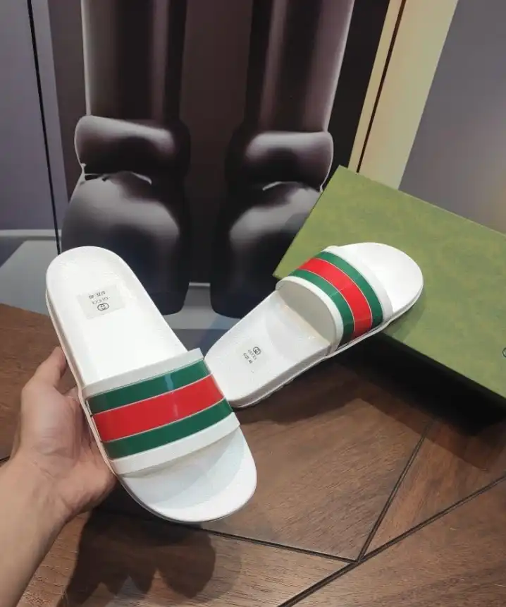 hype Gucci Slippers