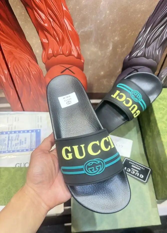 hype Gucci Slippers