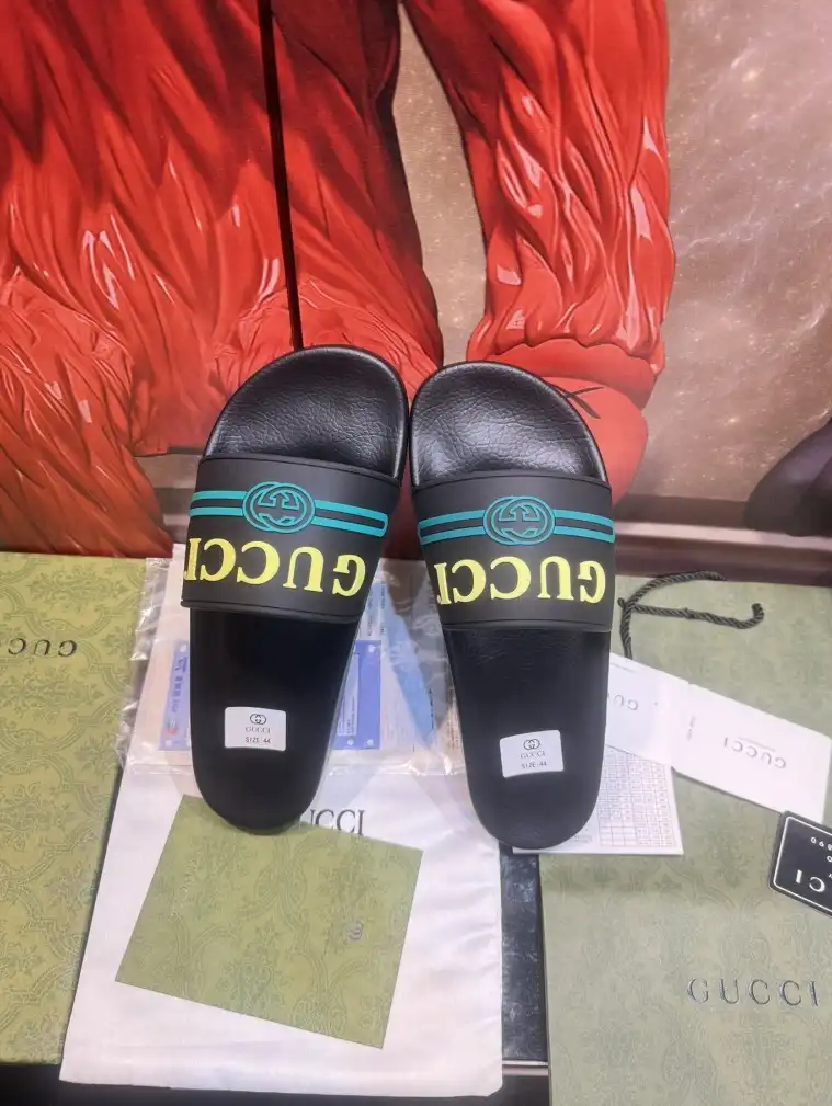 hype Gucci Slippers