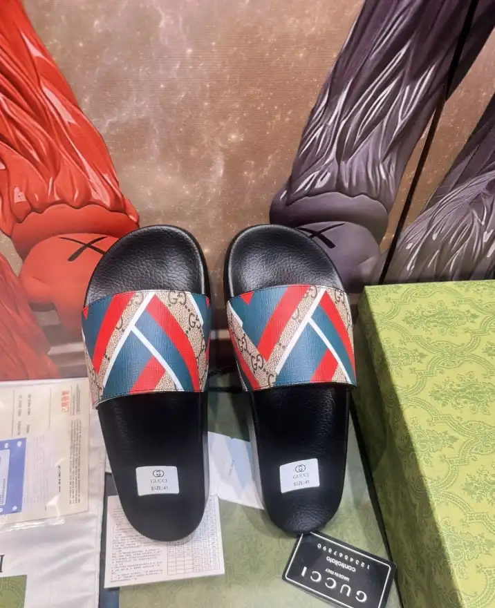 hype Gucci Slippers