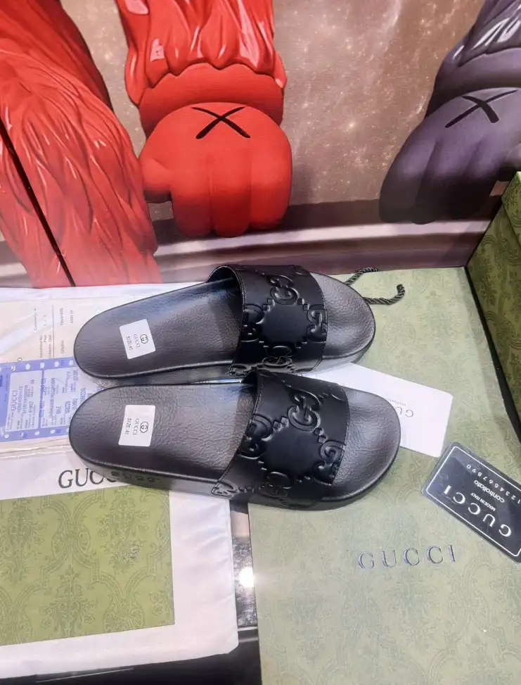 hype Gucci Slippers