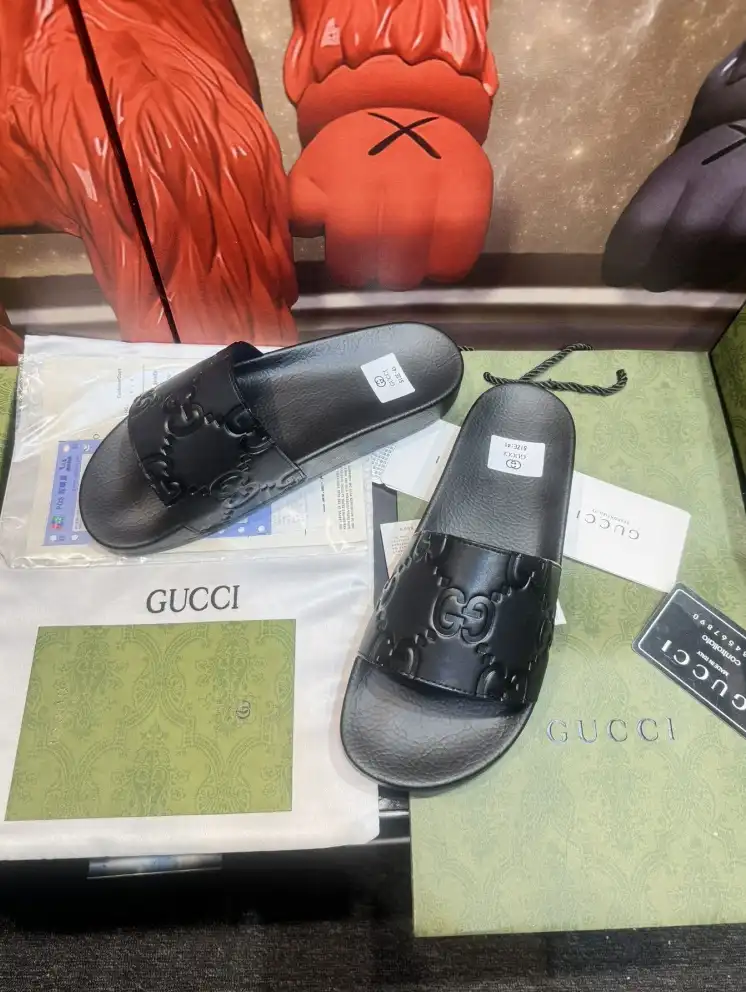 hype Gucci Slippers