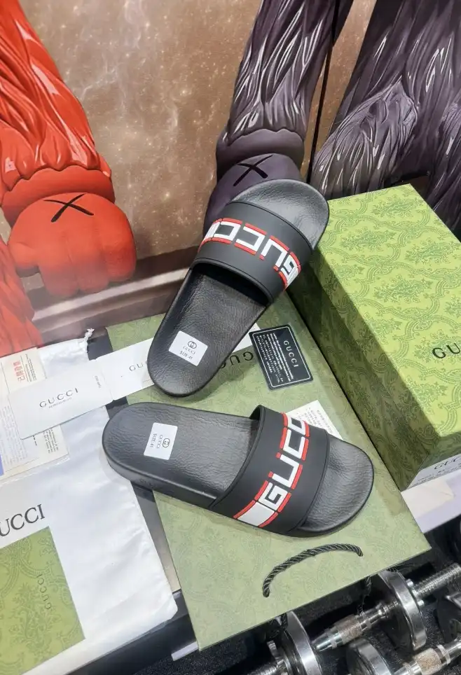 hype Gucci Slippers