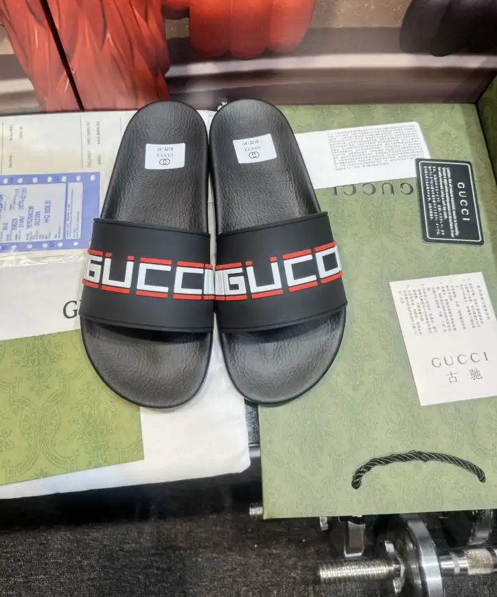 hype Gucci Slippers