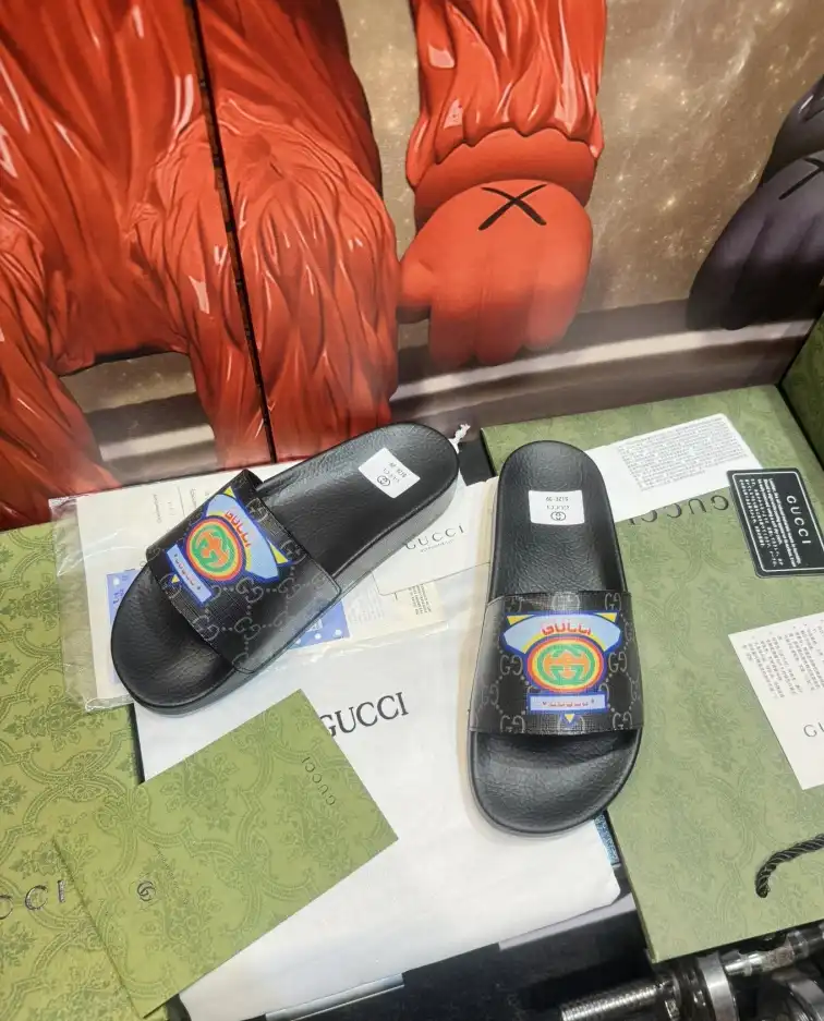 hype Gucci Slippers