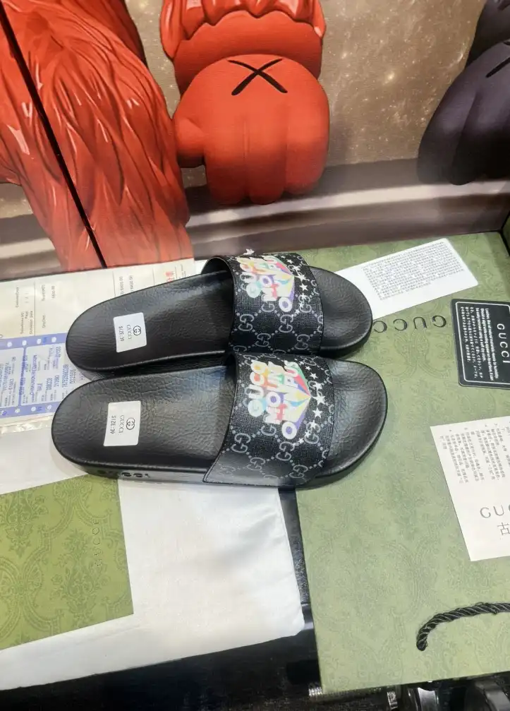 hype Gucci Slippers