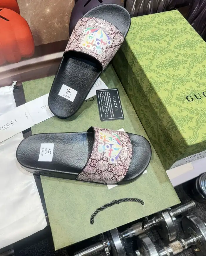 hype Gucci Slippers