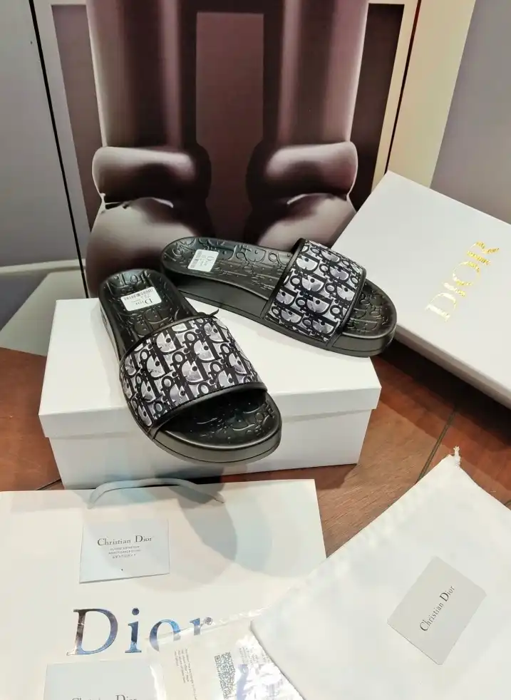 hype Christian Dior Slippers