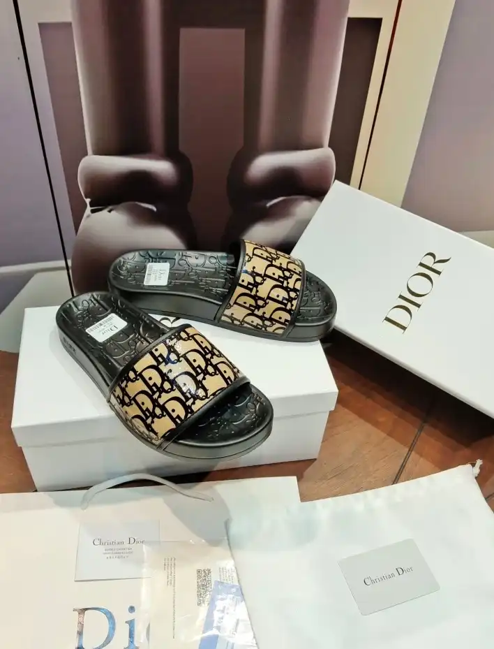 hype Christian Dior Slippers