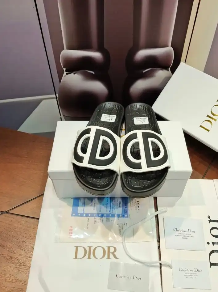 hype Christian Dior Slippers