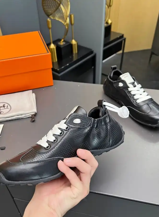 hype Hermes Casual Shoes