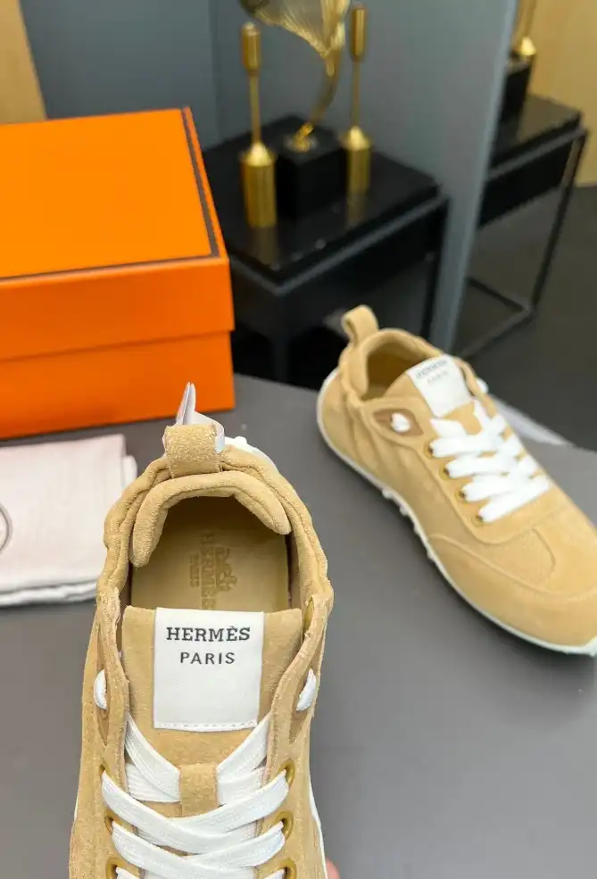 hype Hermes Casual Shoes