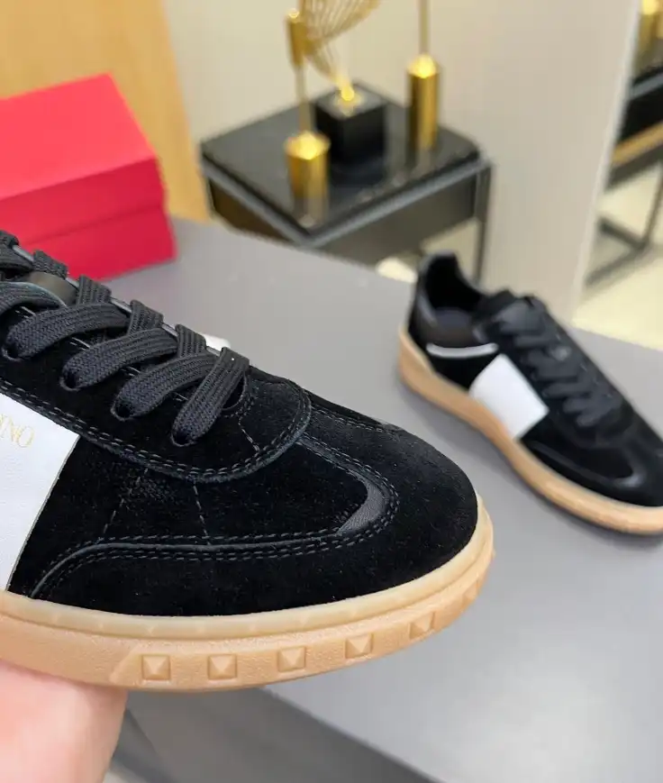 hype Valentino Casual Shoes