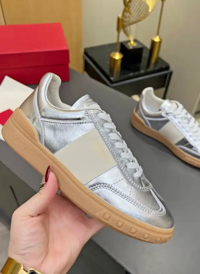 hype Valentino Casual Shoes