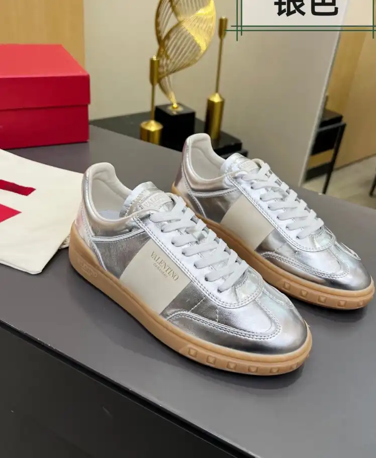 hype Valentino Casual Shoes