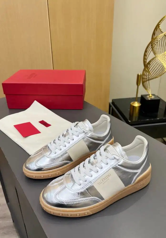 hype Valentino Casual Shoes