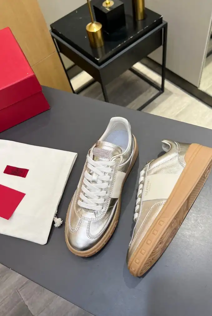 hype Valentino Casual Shoes