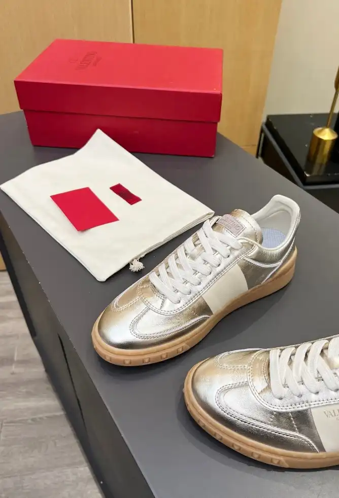 hype Valentino Casual Shoes