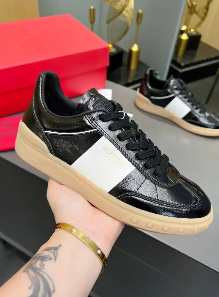 hype Valentino Casual Shoes