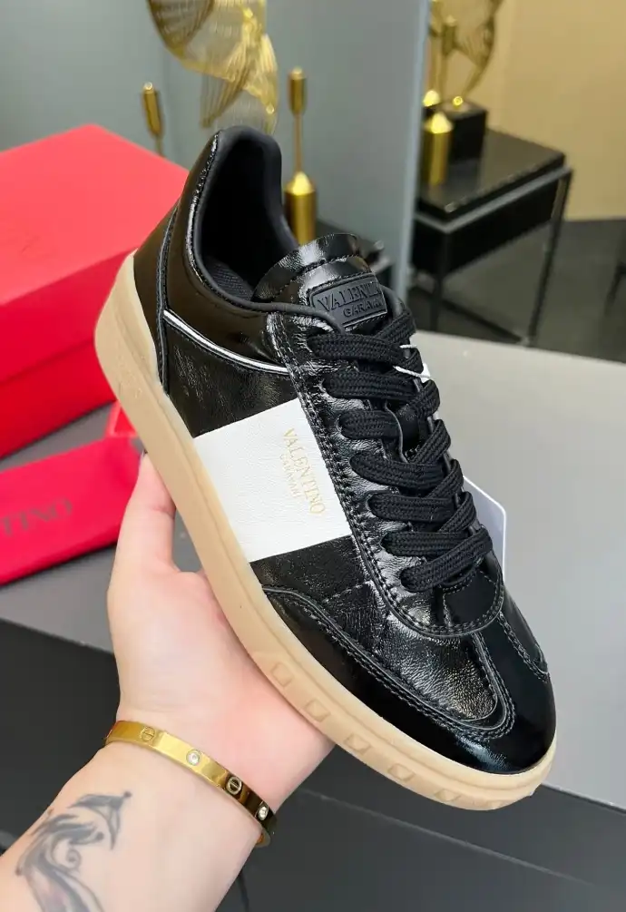 hype Valentino Casual Shoes