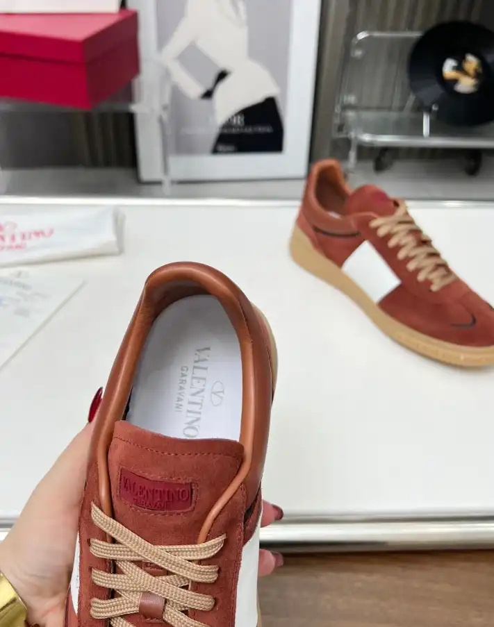 hype Valentino Casual Shoes