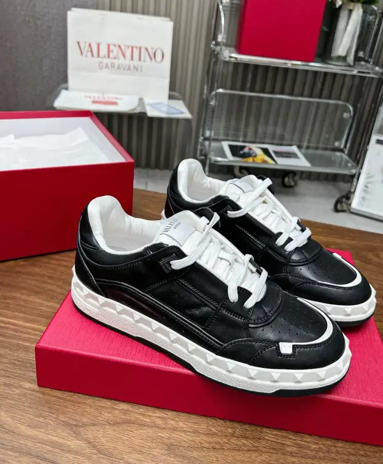 hype Valentino Casual Shoes