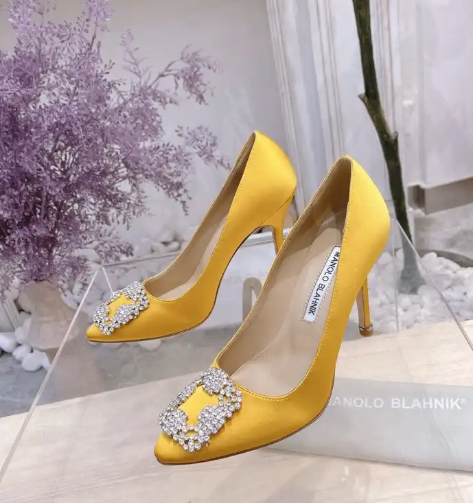 hype Manolo Blahnik High Heels