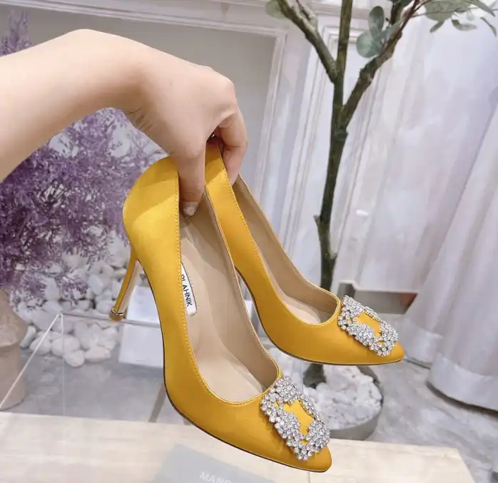 hype Manolo Blahnik High Heels