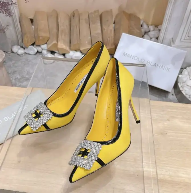 hype Manolo Blahnik High Heels