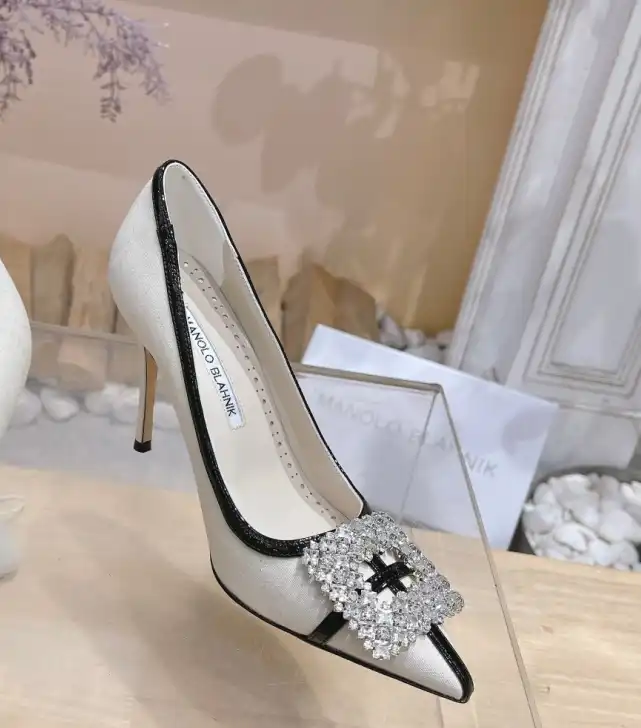 hype Manolo Blahnik High Heels