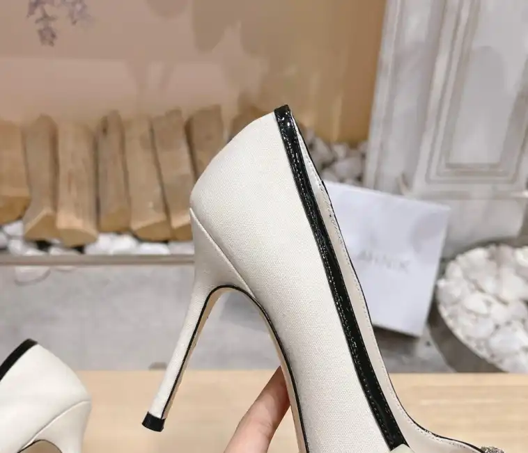 hype Manolo Blahnik High Heels