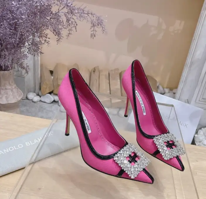 hype Manolo Blahnik High Heels