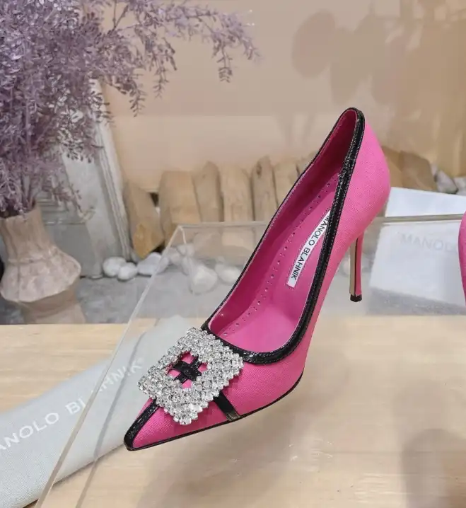 hype Manolo Blahnik High Heels