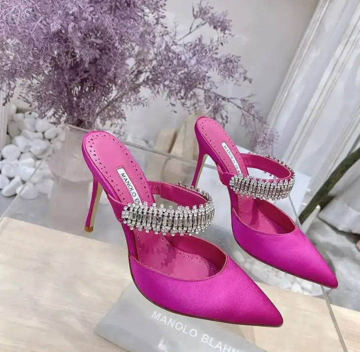 hype Manolo Blahnik High Heels