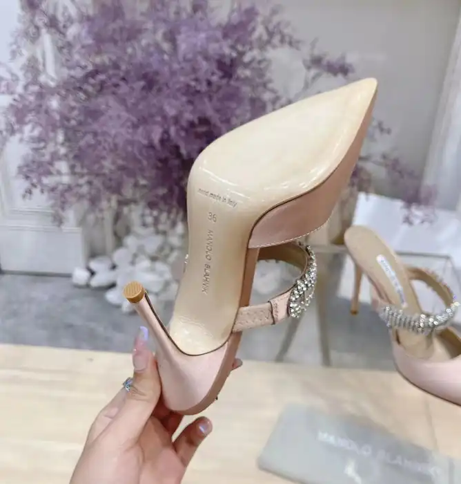 hype Manolo Blahnik High Heels